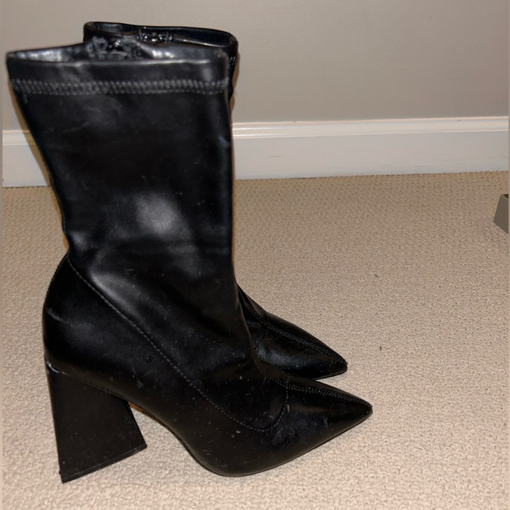 Black leather boots with chunky heel